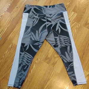 Under Armour Black and Gray Patterned Leggings